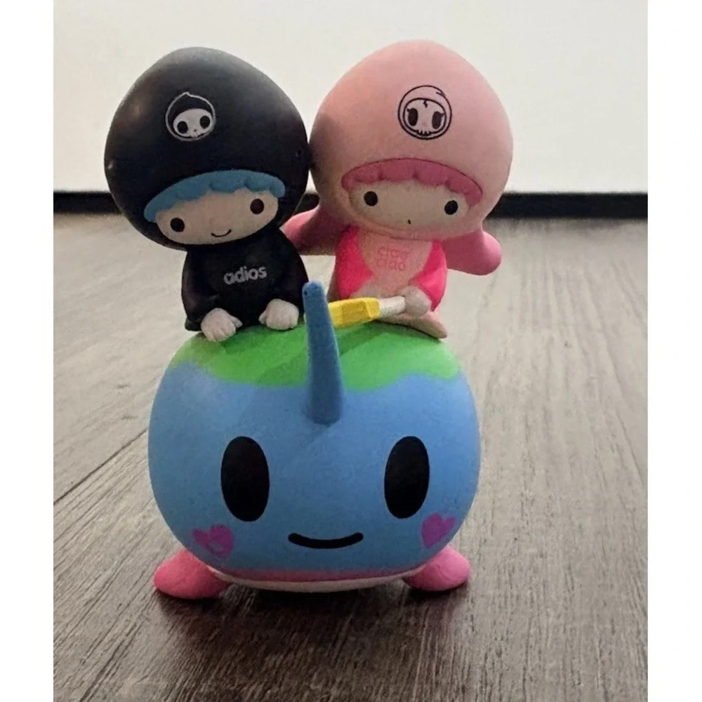Tokidoki Hello Kitty and Friends Series 2 Little Twinstars Figure Lala And Kiki